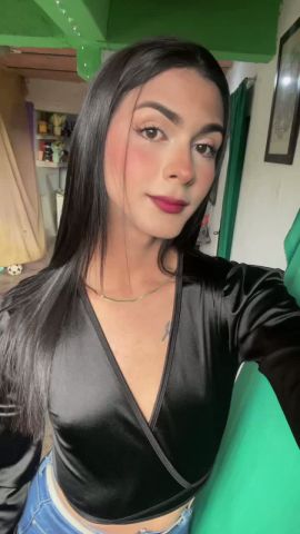 Vivi Leal