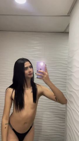 Vivi Leal
