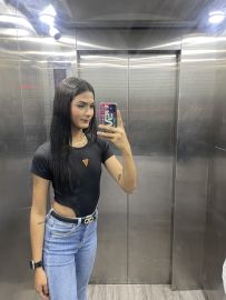 Vivi Leal