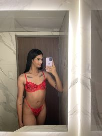 Vivi Leal
