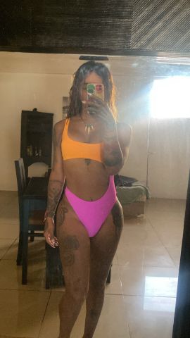 Nicole La Mexicana