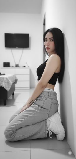 Chloe Santos