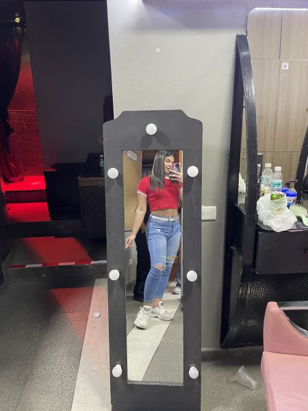 🌟 ¡Hola! Soy Valeria Castillo (Gocha)  nueva en este mundo y estoy emocionada de compartirlo contigo. Soy una chica trans joven, alta y elegante, con una piel blanca que cuido con mucho cariño. 

Mi rostro y ojos  son parte de mi encanto, ve mis videos, fotos y estoy segura de que te van a gustar! 

✨ Siempre me dicen que mis lindas piernas y bellos glúteos son un atractivo especial.  

Tengo un juguete con la fuerza y ganas de sentir juntos eso único...

💖 Estoy aquí para conectarme y disfrutar de nuevas experiencias.  ¡Vamos a conocernos!