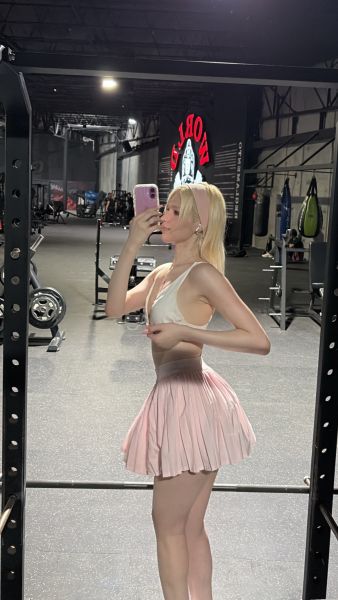 Hola amor.
Soy Valentina, la más hermosa, delicada , rubia, blanca , femenina y perfecta  que verás , una muñeca de hermosos rasgos europeos , para caballeros con los gustos más elitistas y exigentes , piel blanca leche, alta , sin tatuajes , lampiña, totalmente rubia,  rostro de muñeca Barbie, hermoso pene de bebé y un cuerpo muy delgado con un culo de 103 cm natural, (  un tipo de belleza, rasgos y estilo que no encontrarás por aquí )

Servicio Completamente de Pasiva. Si buscas a la niña más Pasiva Sumisa y Deliciosa , esa soy yo. con la mejor higiene y presentación que encontrarás 

(Indispensable tener una buena presentación para brindarte mi servicio y  ambos la pasemos rico ) ( en caso de mala presentación, tez oscura o baja estatura no te aceptaré el servicio.
                 MIS SERVICIOS VIRTUALES SON: 

-VENTA CONTENIDO
-ONLYFANS :blondieprincess21
-CANAL TELEGRAM
-PERSONALIZADOS
-VIDEOLLAMADAS
-SEXTING

Instagram: blondeprincess3
Besos bebé 🩷🌸









 
 

