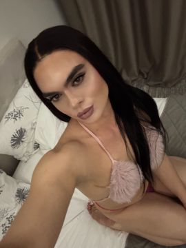 Angelina TS