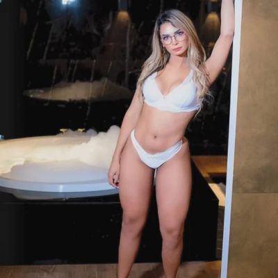 Emily Santos