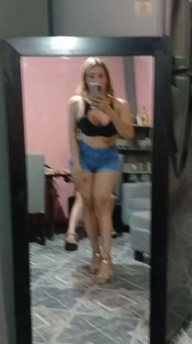  Devora fiestera