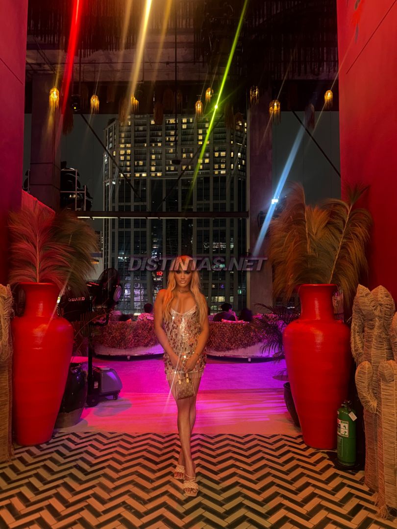 Courtesan Maxine
