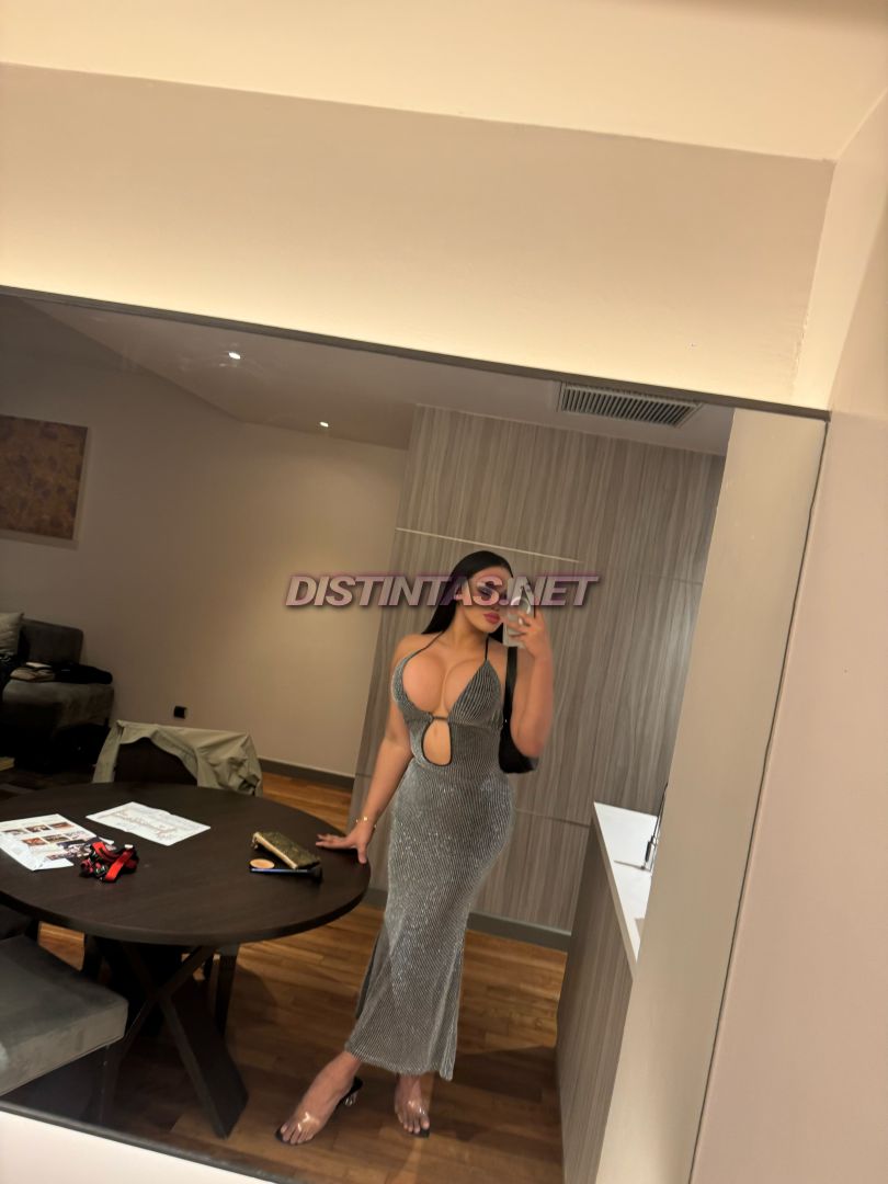 Courtesan Maxine