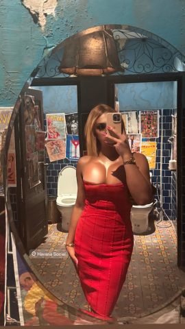 Courtesan Maxine