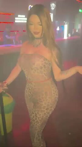 Lyli hot