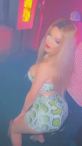 Lyli Hot