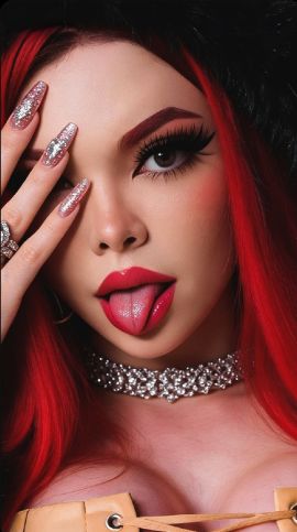 Lyli hot