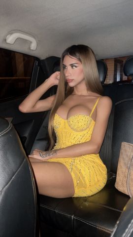  Valentina Gray