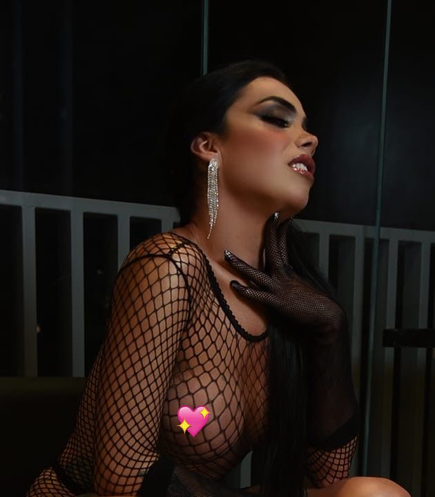 Jacqueline Oliveira XXL