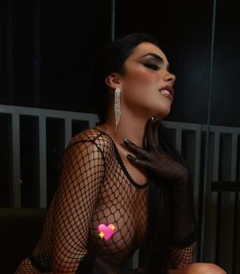 Jacqueline Oliveira XXL