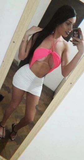 Jacqueline Oliveira XXL