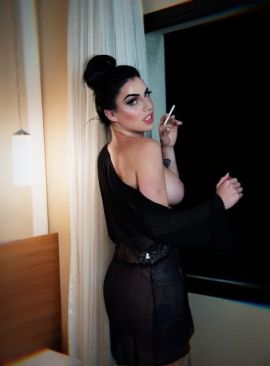 Jacqueline Oliveira XXL
