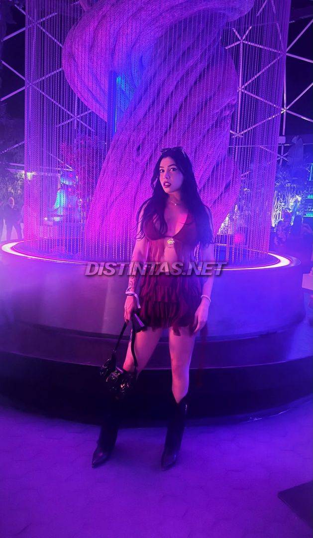 Jacqueline Oliveira XXL