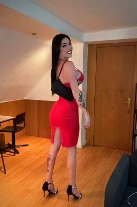 Jacqueline Oliveira XXL