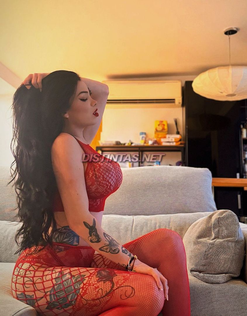 Jacqueline Oliveira XXL