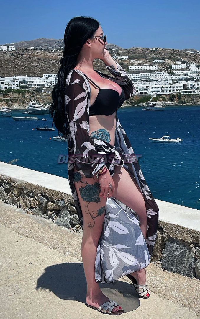 Jacqueline Oliveira XXL