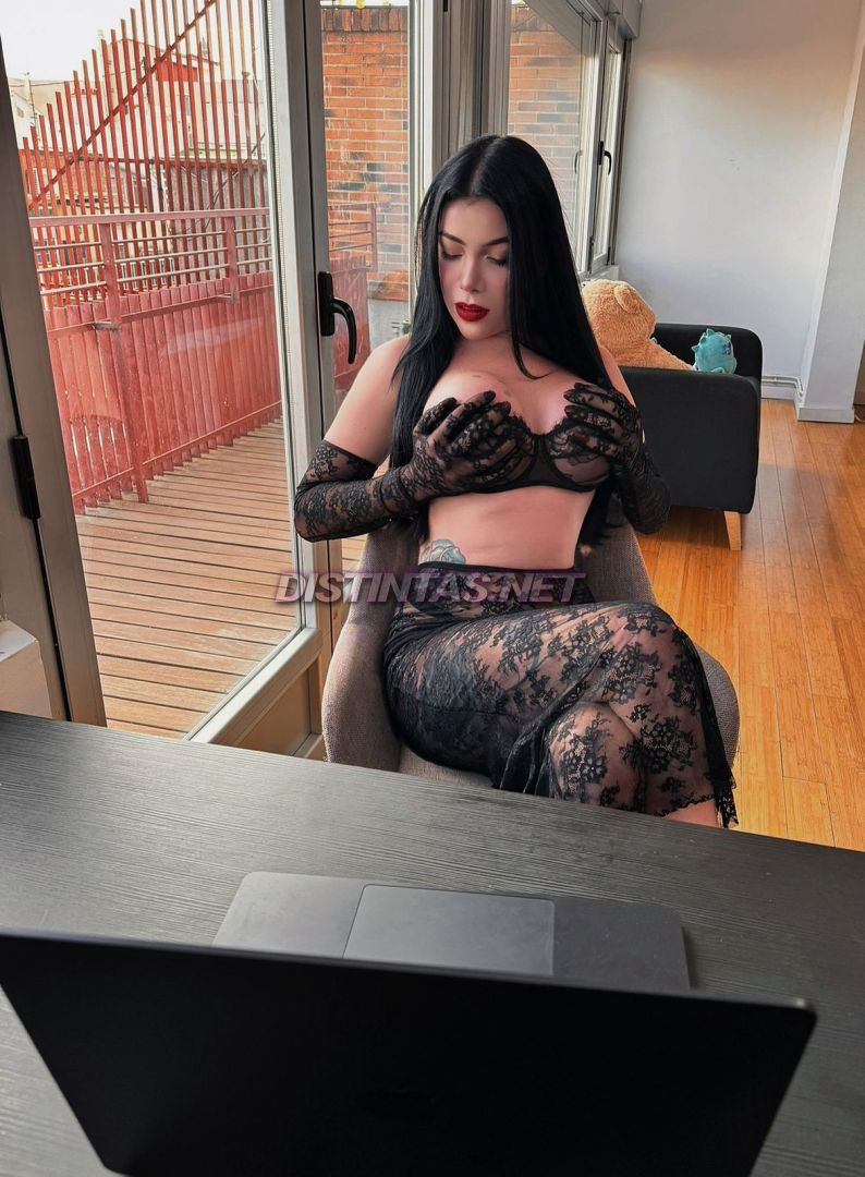 Jacqueline Oliveira XXL