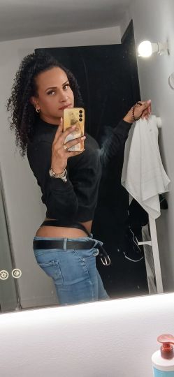 Cleo Chaude