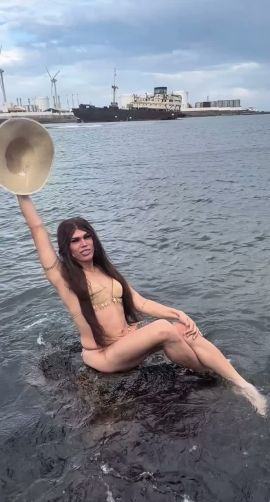 Zoe Lopez