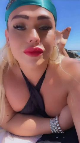 Domina Karah Darosa