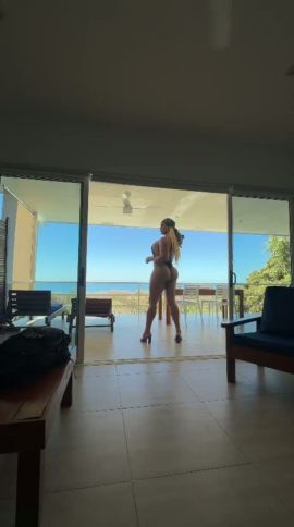 Domina Karah Darosa