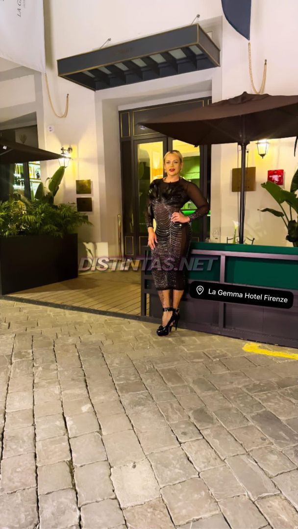 Domina Karah Darosa