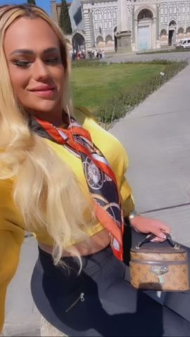 Domina Karah Darosa