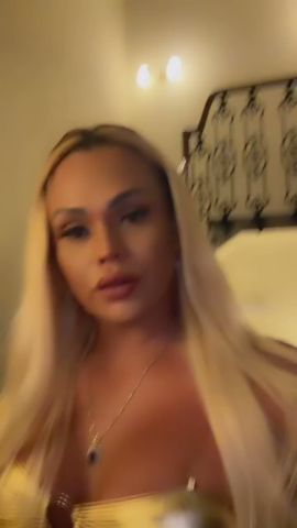 Domina Karah Darosa