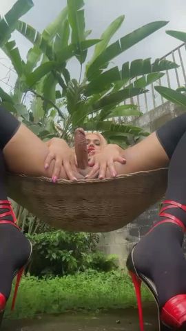 Domina Karah Darosa