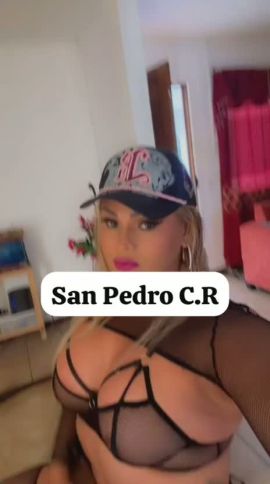 Domina Karah Darosa
