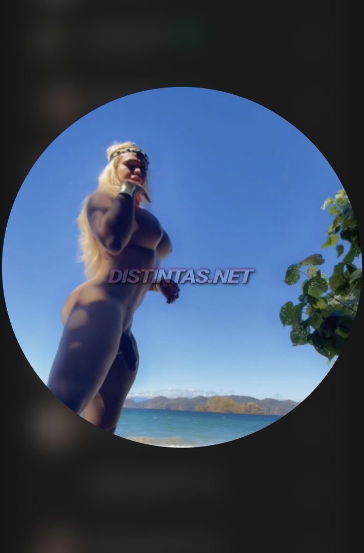 Domina Karah Darosa