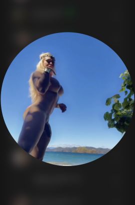 Domina Karah Darosa