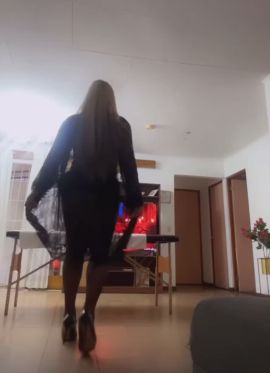 Domina Karah Darosa