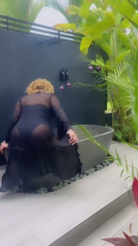 Domina Karah Darosa