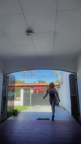 Domina Karah Darosa