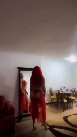Domina Karah Darosa