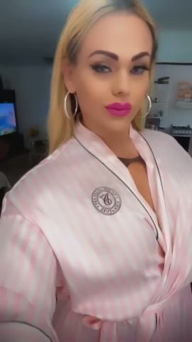 Domina Karah Darosa