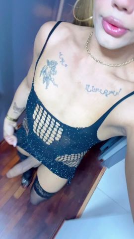 Melissa Mejia 23cm
