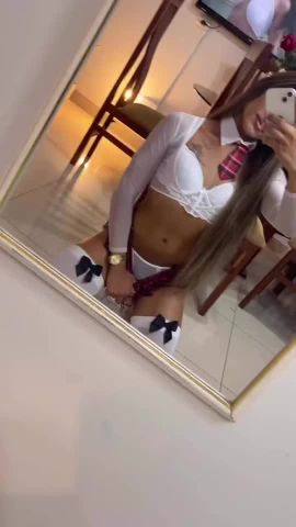 Melissa Mejia 23cm