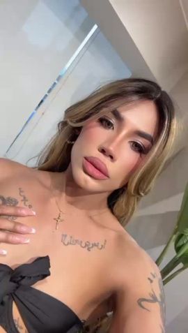 Melissa Mejia 23cm
