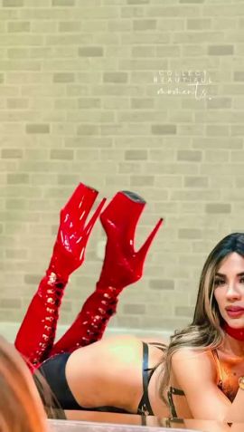 Melissa Mejia 23cm