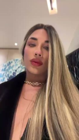 Melissa Mejia 23cm