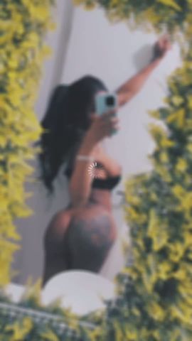 Katellyn Delatuxe