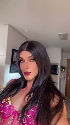 CLHOE TITEVITCZ